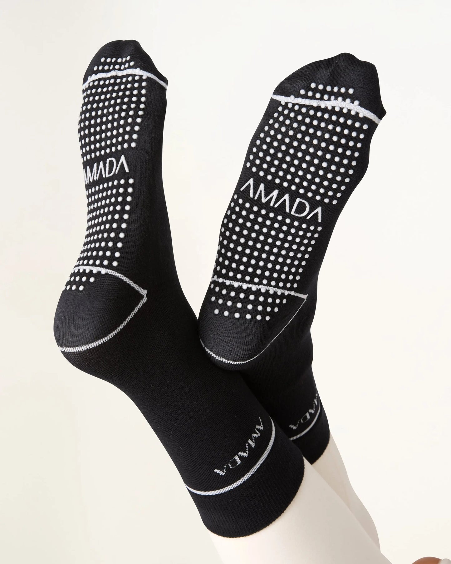 Grip Socks with line - black