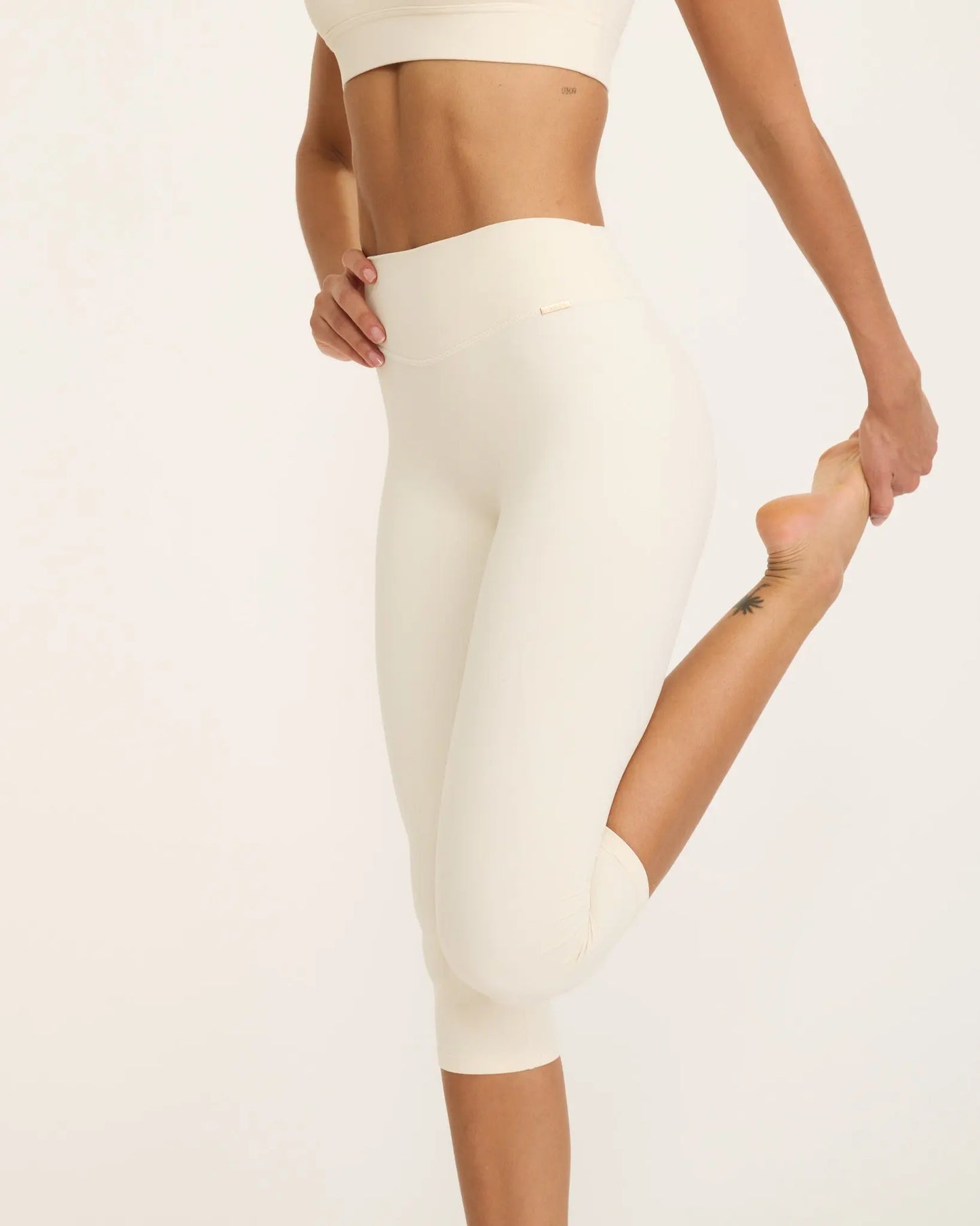 Capri Leggings - Ivory