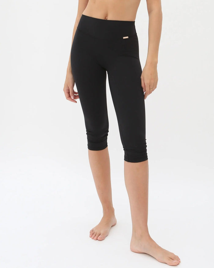Capri Leggings - Black