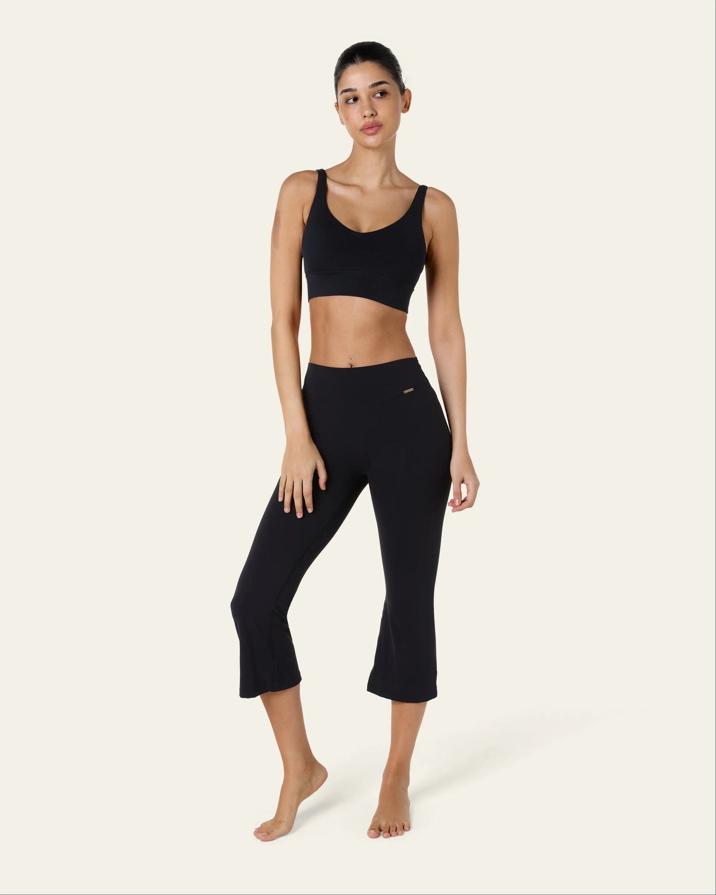 Flared Capri Leggings - Black