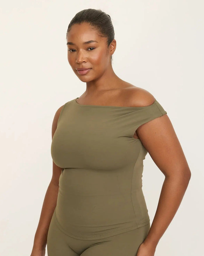 Karolina Boatneck Top - Alpine Moss
