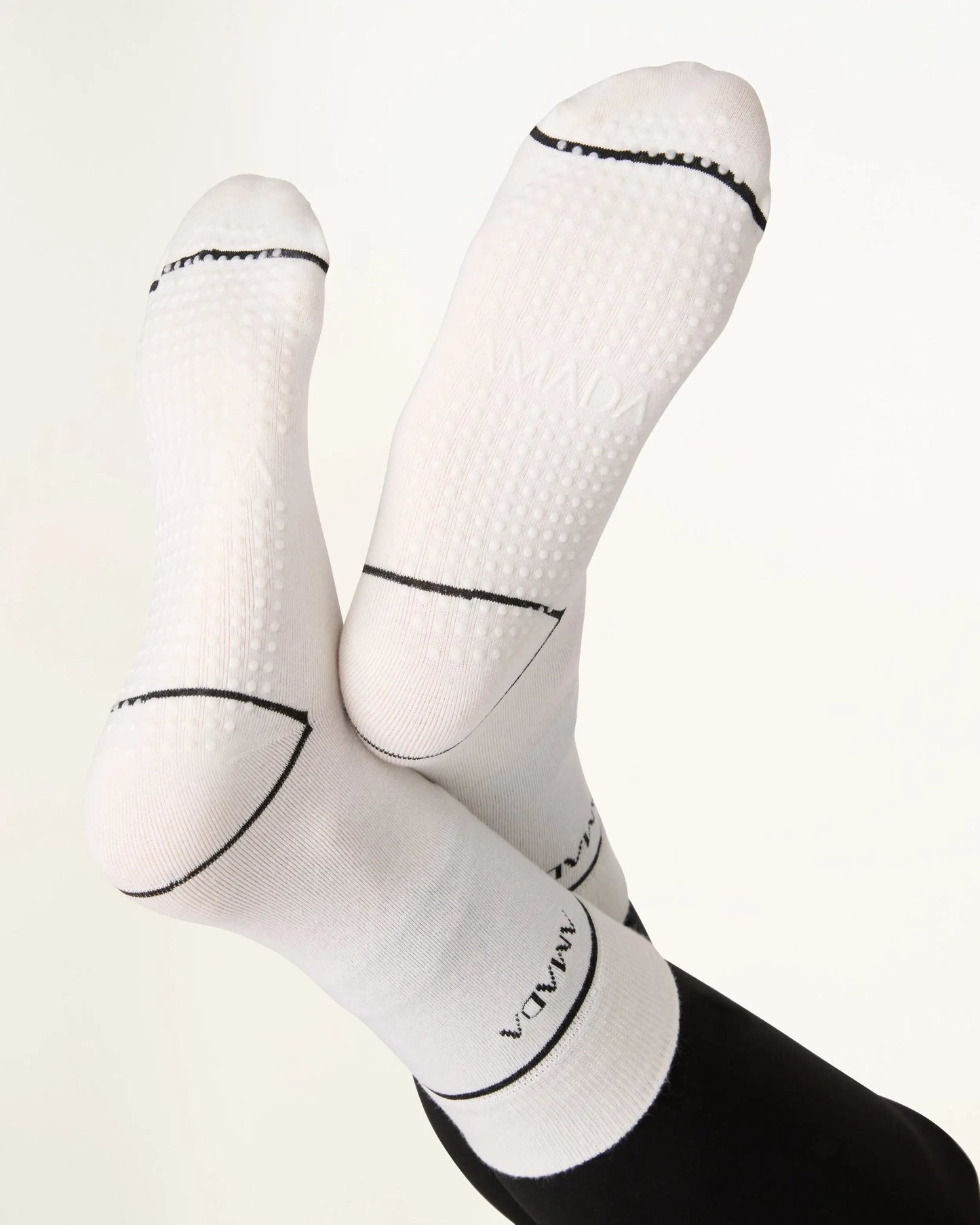Grip Socks with line - white